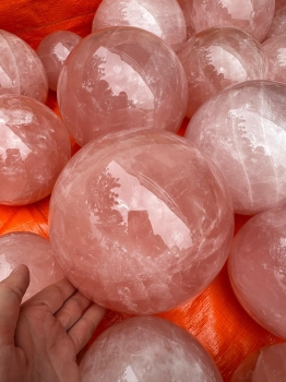 thạch anh hồng tự nhiên và tác dụng của thạch anh hồng